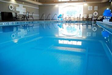 هتل Holiday Inn Express & Suites Superior, An Ihg