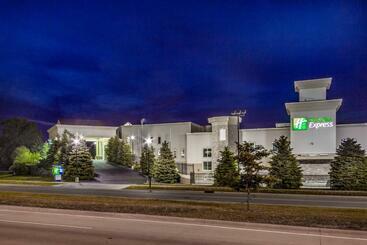 هتل Holiday Inn Express Wisconsin Dells, An Ihg