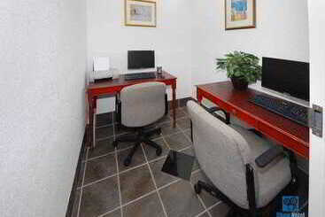 هتل Homestead Lodge Apart