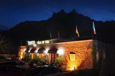 هتل Hôtel Cala Di Sole