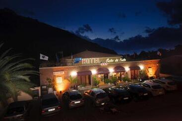 هتل Hôtel Cala Di Sole