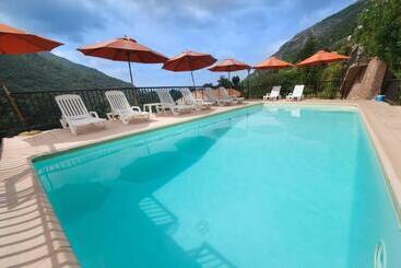 هتل Hôtel Cala Di Sole