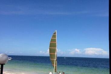 هتل Kenya Bay Beach