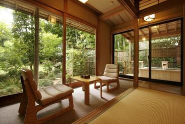 هتل Koshi No Yado Takashimaya