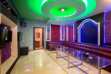 Merapi Merbabu Hotel Yogyakarta Powered By Archipelago