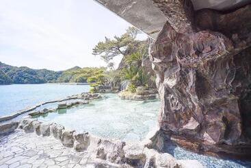 هتل Kumano Bettei Nakanoshima