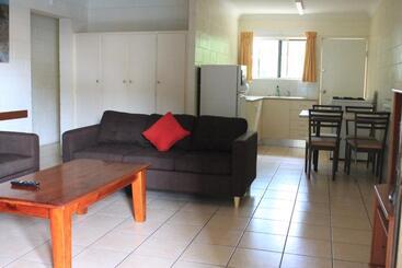 هتل Oasis Inn Apartments