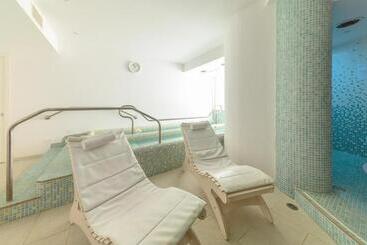 هتل Oriente Suites E Spa