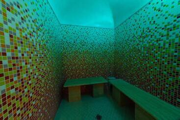 هتل Oriente Suites E Spa