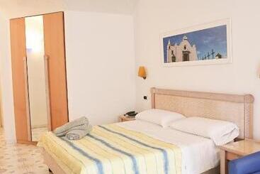 هتل Oriente Suites E Spa