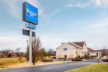هتل Tahlequah Inn
