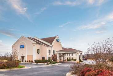 هتل Tahlequah Inn