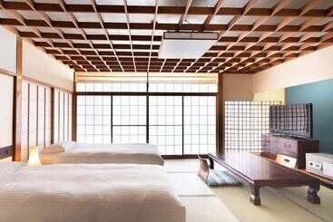 酒店 Shirahamakan