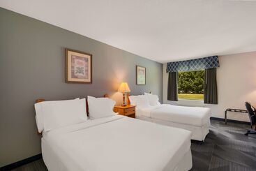 Surestay Plus Hotel By Best Western Berkeley Springs