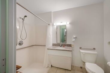 Surestay Plus Hotel By Best Western Berkeley Springs
