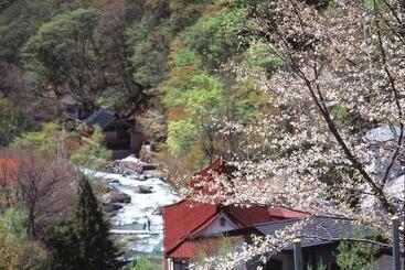 هتل Takaragawa Onsen Ousenkaku