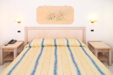 هتل Oriente Suites E Spa
