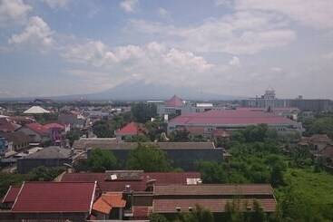 Merapi Merbabu Hotel Yogyakarta Powered By Archipelago