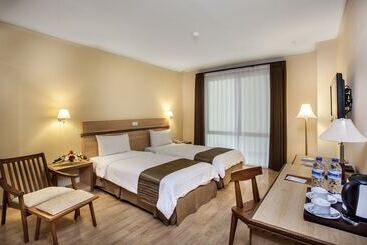 Merapi Merbabu Hotel Yogyakarta Powered By Archipelago