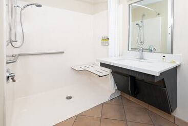 Candlewood Suites Athens, An Ihg