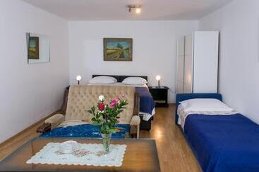 客栈  Kusalo Guesthouse