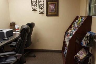 בית מלון כפרי Candlewood Suites Hot Springs, An Ihg