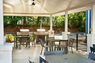 هتل Candlewood Suites Charleston Northwoods, An Ihg