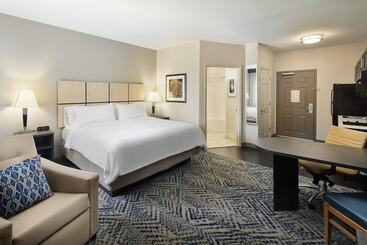 هتل Candlewood Suites Charleston Northwoods, An Ihg