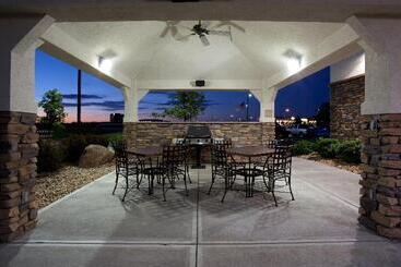 هتل Candlewood Suites Loveland, An Ihg