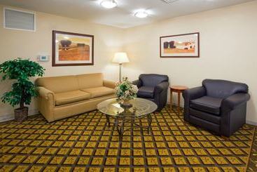 هتل Candlewood Suites Milwaukee Brown Deer By Ihg