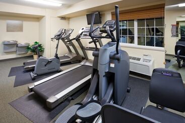 هتل Candlewood Suites Milwaukee Brown Deer By Ihg