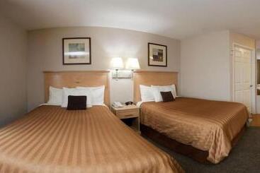 هتل Candlewood Suites Milwaukee Brown Deer By Ihg