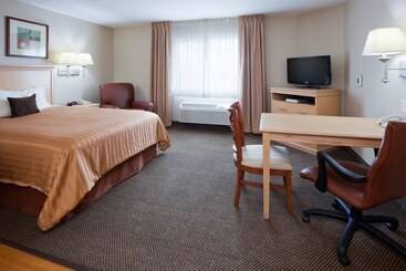 هتل Candlewood Suites Milwaukee Brown Deer By Ihg