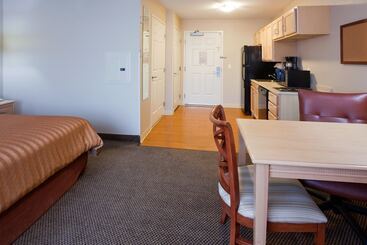 هتل Candlewood Suites Milwaukee Brown Deer By Ihg