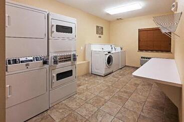 هتل Candlewood Suites Pearland, An Ihg