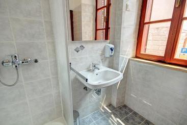 هتل City Point Rooms