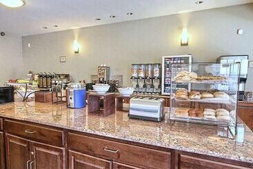 هتل Country Inn & Suites By Radisson, Dearborn, Mi