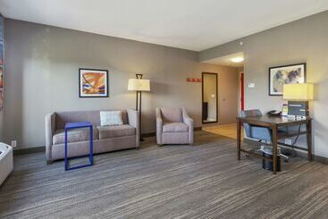 هتل Hampton Inn & Suites Orlandoapopka