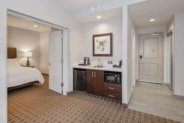 هتل Hilton Garden Inn Raleigh Cary