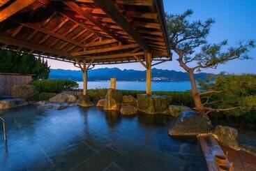 Kamenoi Hotel Nachi Katsuura