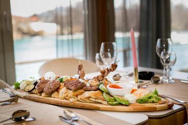 هتل Opal Exclusive Bihać