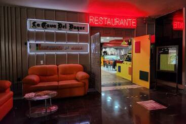 هتل Real Del Sur