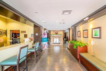 هتل Staybridge Suites Houston   Iah Airport, An Ihg