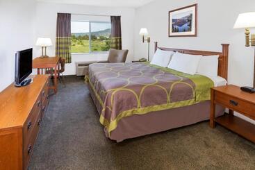 هتل Super 8 By Wyndham Central Pt Medford