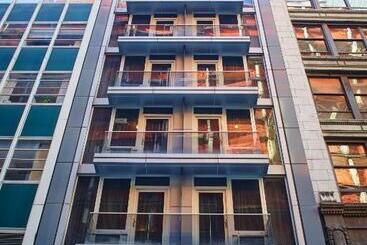 هتل The Gotham