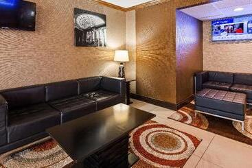 هتل The Inn At Buffalo Airport