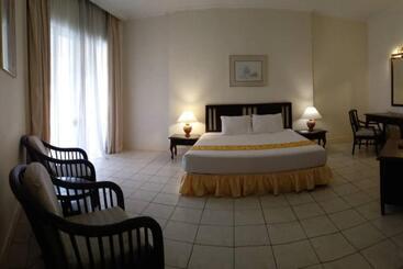 هتل The Orient Star Resort Lumut