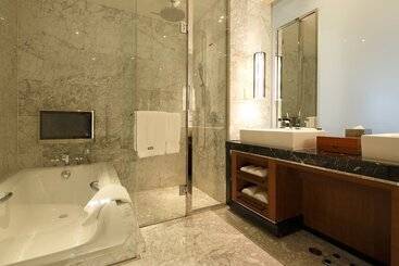 هتل The Westin Sendai