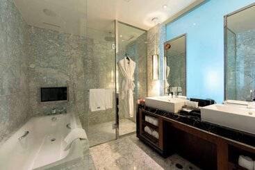 هتل The Westin Sendai