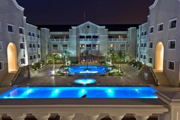 Howard Johnson Hotel & Casino